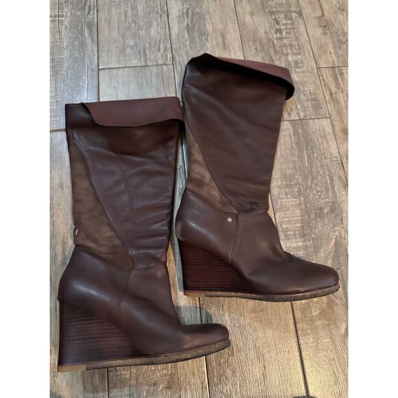 UGG Women’s Ravenna Brown Leather Over The Knee Wedge Boot Size 9 - Picture 2 of 12